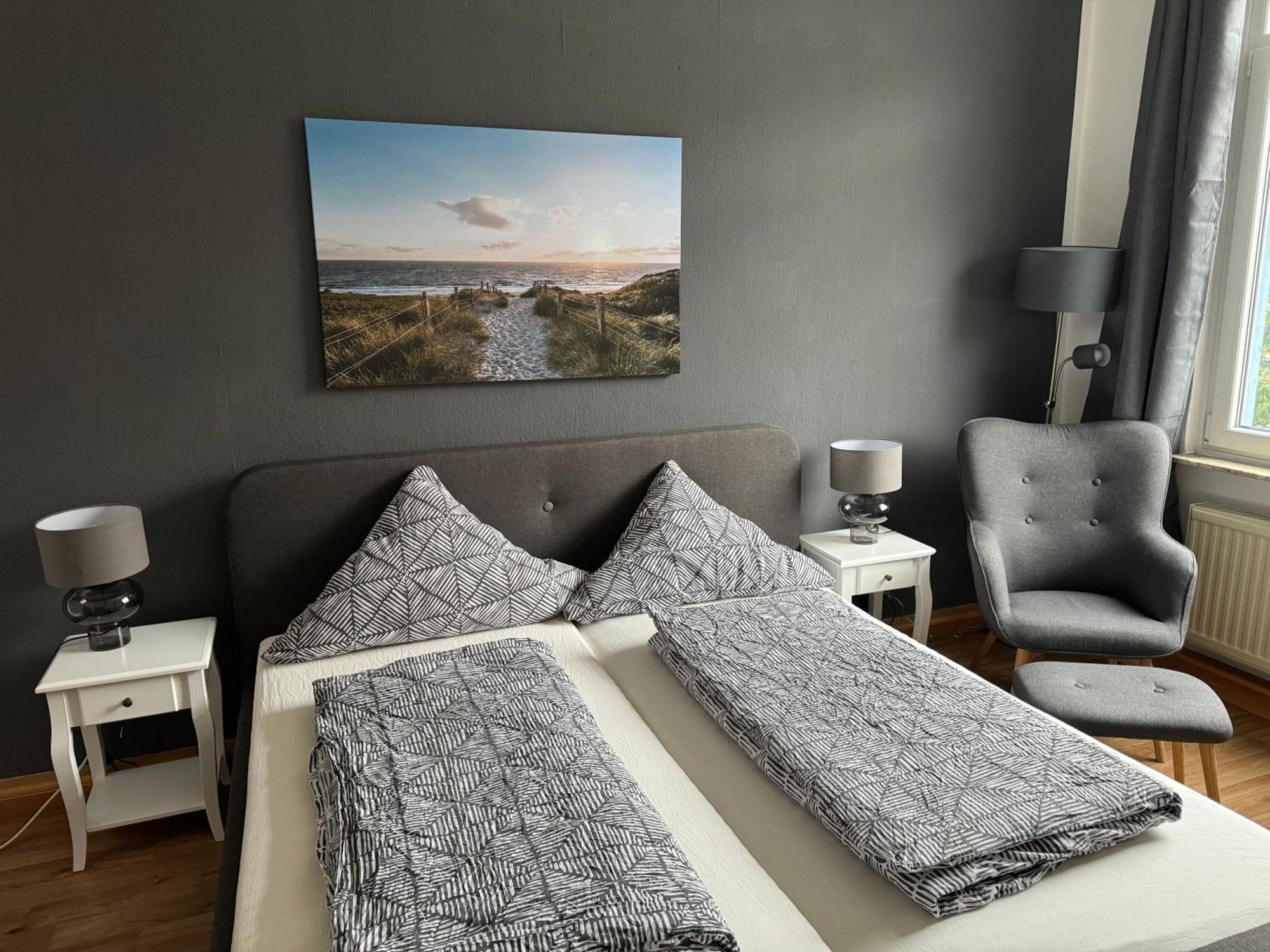 Rb City Apartments Emden Am Wall 2 外观 照片